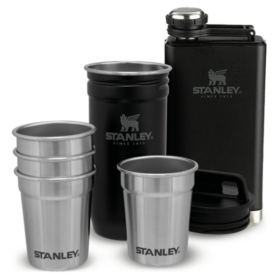 Stanley The Pre-Party Shotglass + Flask Set - Matte Black in the group Outdoor / Camp Kitchen & Utensils / Cups & Mugs / Cups at Sportfiskeprylar.se (ST1001883035)