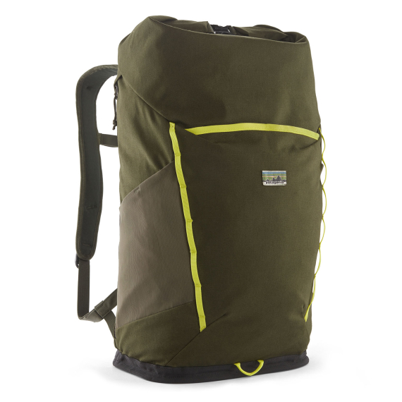 Patagonia Fieldsmith Roll Top Pack, Pine Needle Green in the group Outlet at Sportfiskeprylar.se (48543-PNGR-ALL)